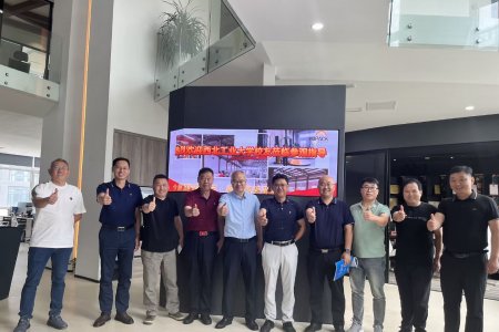 西北工業(yè)大學(xué)校友企業(yè)家代表來(lái)司參觀